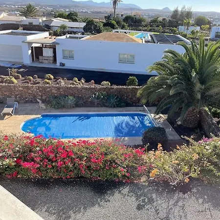 Beautiful Villa With Private Pool In Lajares Holiday home *